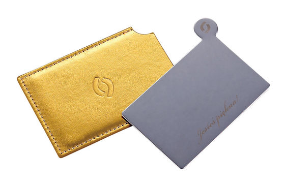 Προσαρμοσμένο λογότυπο PU Pocket Mirror με αναδιπλούμενο σχεδιασμό και μεγέθυνση 1x