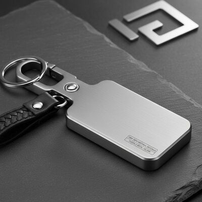Καλή τιμή Durable Metal Keychain Holder OEM ODM Material Keychain Accessory for Corporate Branding and Custom Logo Engraving σε απευθείας σύνδεση